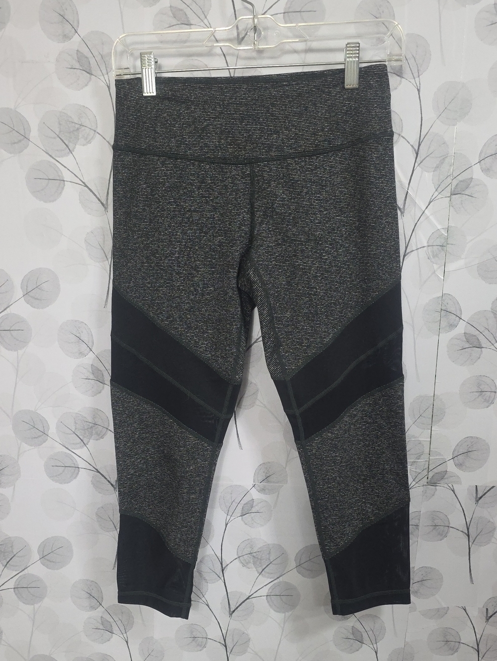 Zella Black & Gray Performance Leggings